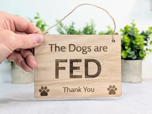 Double - Sided Dog Feeding Sign – Personalised Oak Veneer Hanging Plaque | “Fed / Not Fed” Pet Sign, Custom Dog or Cat Name, Handmade in Wales - CherryGroveCraft