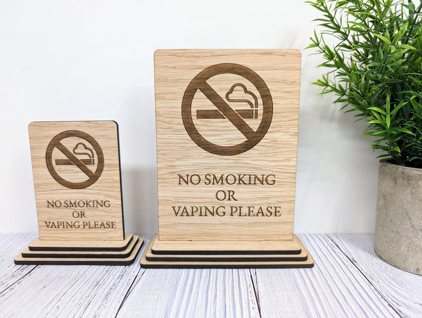 Freestanding "No Smoking or Vaping Please" Wooden Table Sign, Oak Finish, Ideal for Cafes, Restaurants & Public Spaces etc, 2 Sizes, Signage
