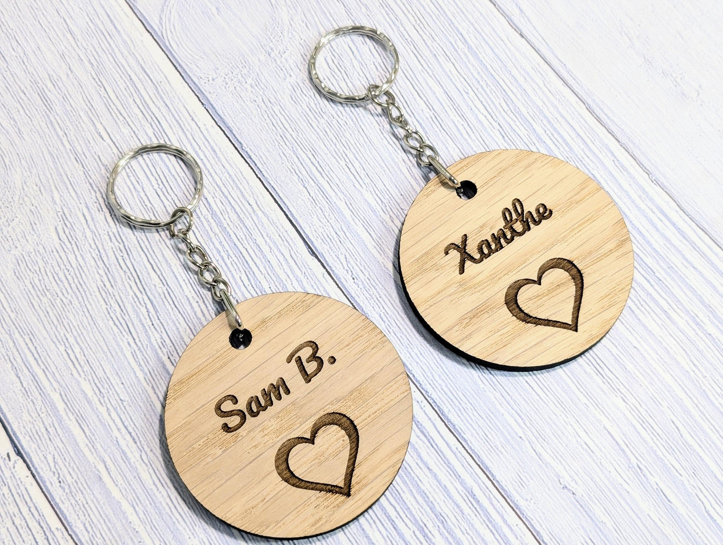 Wooden Wedding Favour Key Chain | Personalised Place Setting | Custom Guest Name, Key Ring, Keyring | Eco-Friendly Oak Veneer Keepsakes