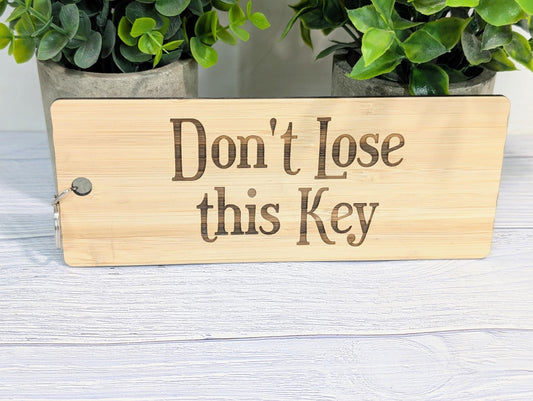 Don't Lose This Key - Extra-Large 200x80mm Bamboo Keyring - Ideal for Important Keys or Habitual Key Losers, Eco-Friendly