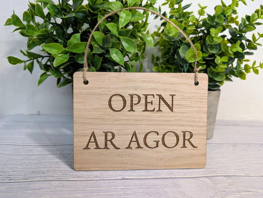 Welsh Bilingual Open Closed Sign – Ar Agor / Ar Gau – Solid Oak Double-Sided Door Sign – Handmade Wooden Shop Plaque from Wales