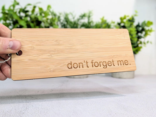 Don’t Forget Me Keyring – Extra Large 200×80mm Bamboo Wooden Key Tag, Engraved Eco Key Fob for Hotels, Offices & Homes, Handmade in Wales