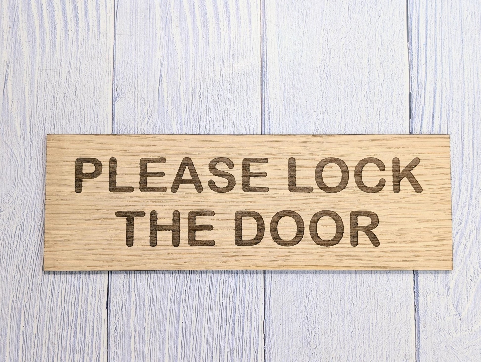 Personalised Oak Door Sign – Please Lock The Door or Custom Text | Wooden Plaque for Bathroom, Office or Shed | 4 Sizes – Eco Gift - CherryGroveCraft