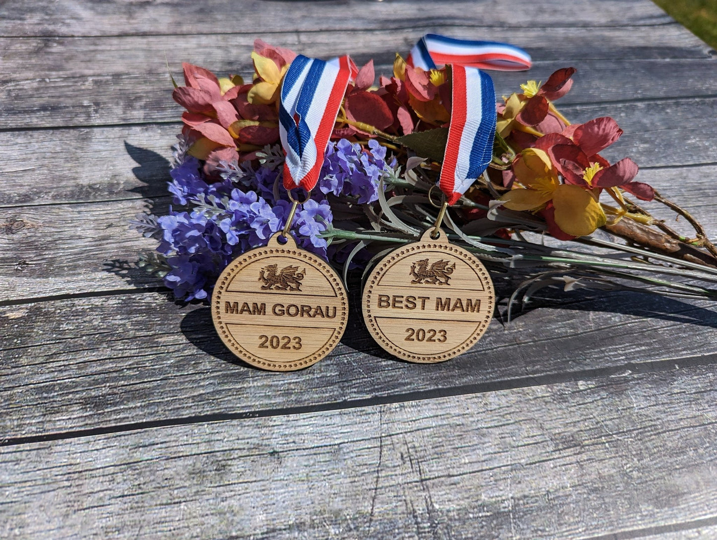 Best Mam & Mam Gorau Medals with Welsh Dragon - Meaningful Gifts, Birthday Gift, Mother's Day Gift - CherryGroveCraft