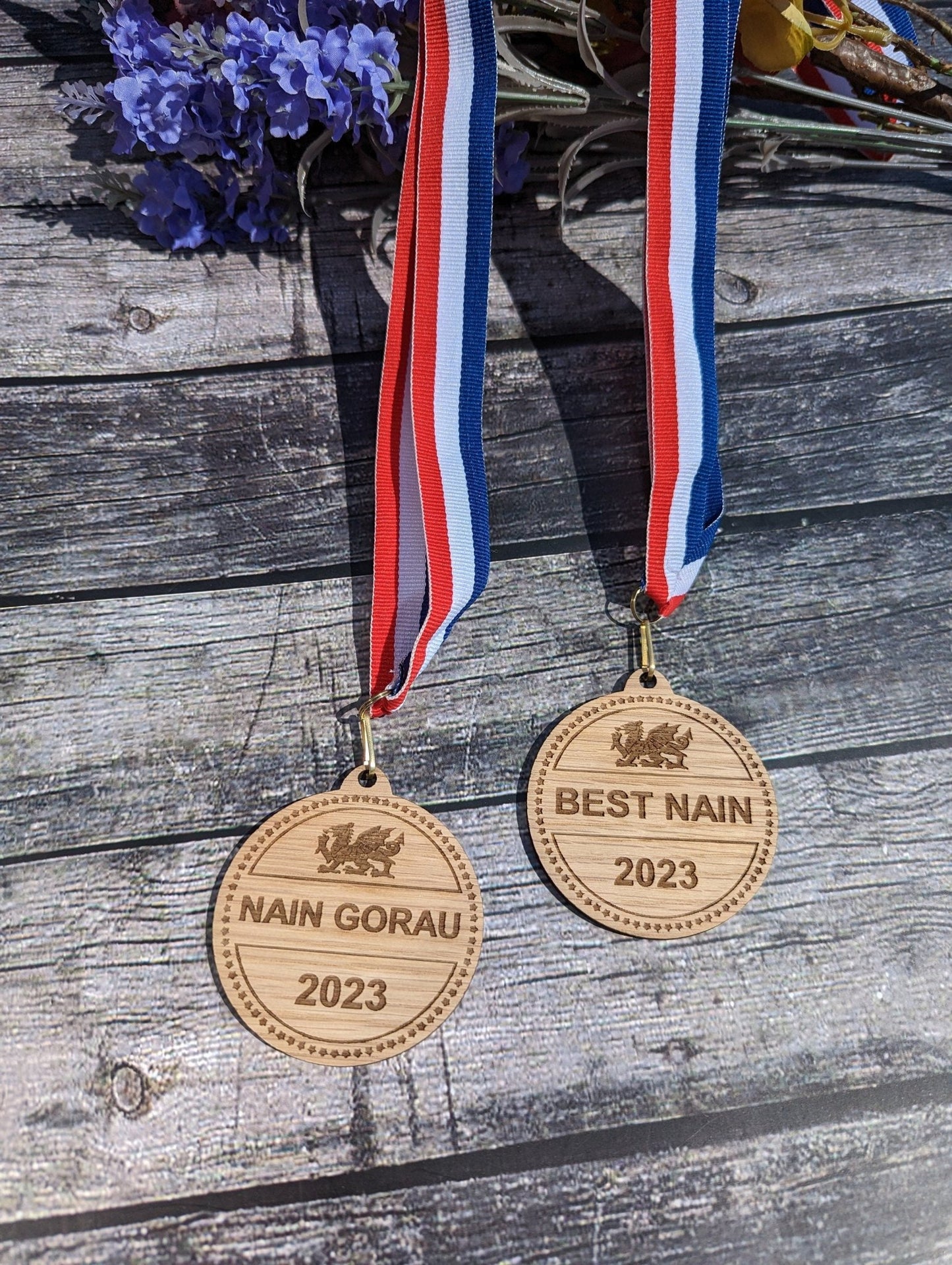 Best Nain & Nain Gorau Medals with Welsh Dragon - Meaningful Gifts, Birthday Gift, Mother's Day Gift - CherryGroveCraft
