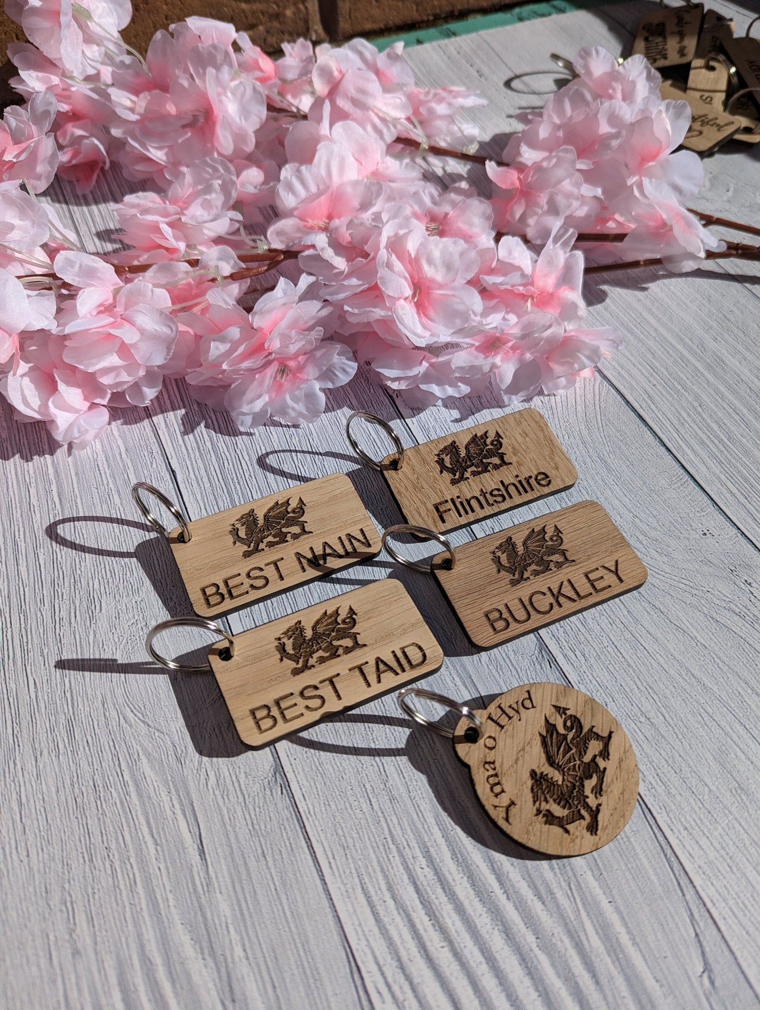 Personalised Patriotic Welsh Keyrings with Welsh Dragon and Phrases - CherryGroveCraft