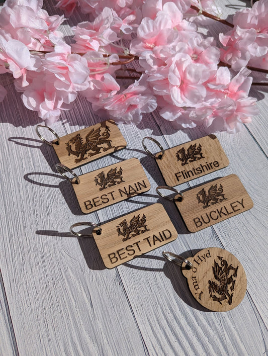 Personalised Patriotic Welsh Keyrings with Welsh Dragon and Phrases - CherryGroveCraft