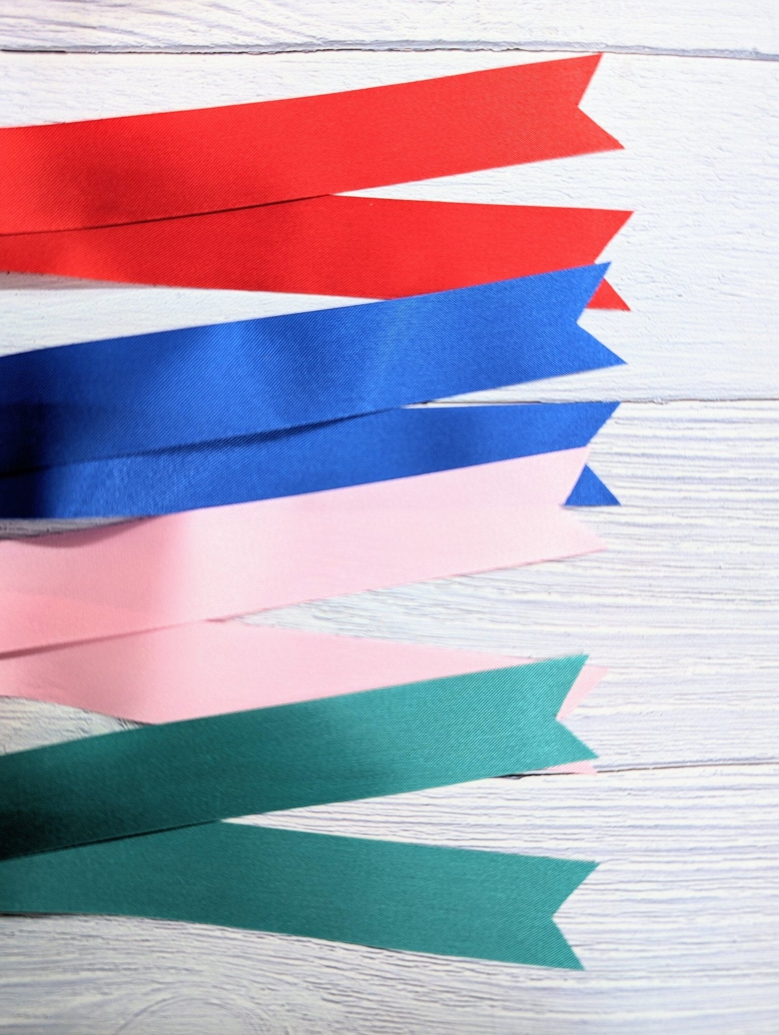 Best Mum rosette in four ribbon colours — oak disc, 90mm ribbon