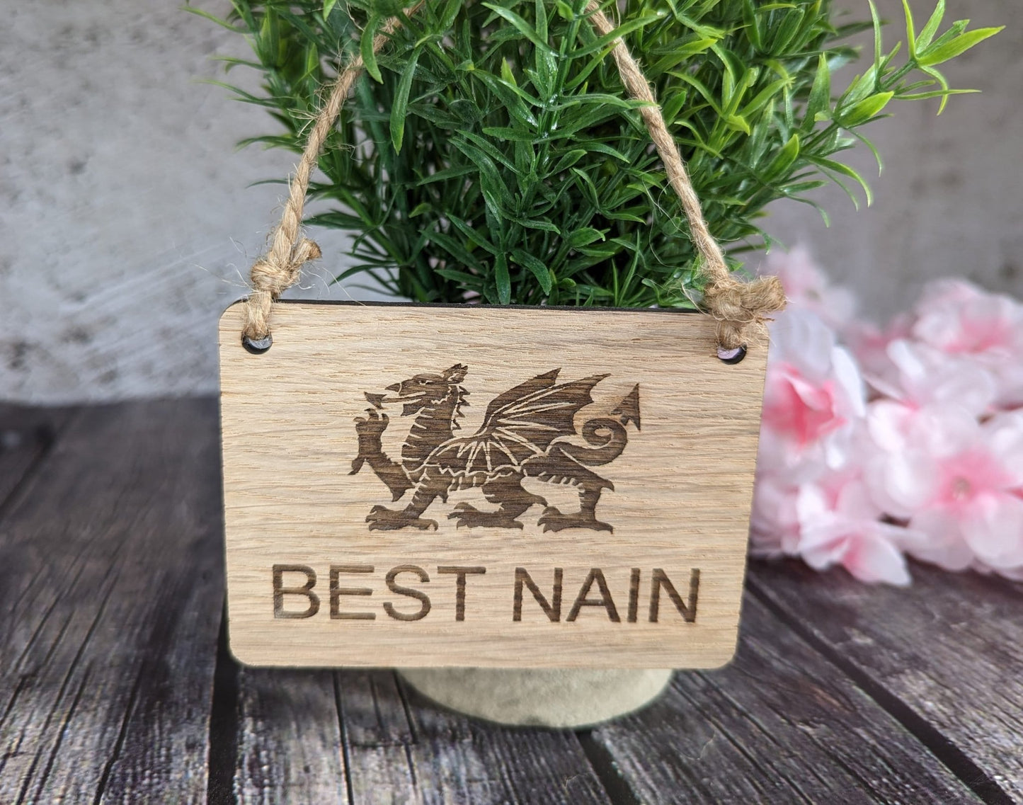 Best Nain, Nain Gorau, Best Taid, & Taid Gorau Sign, Wooden Hanging Sign, Birthday Gift, Welsh Gift, Fathers Day Gift - CherryGroveCraft