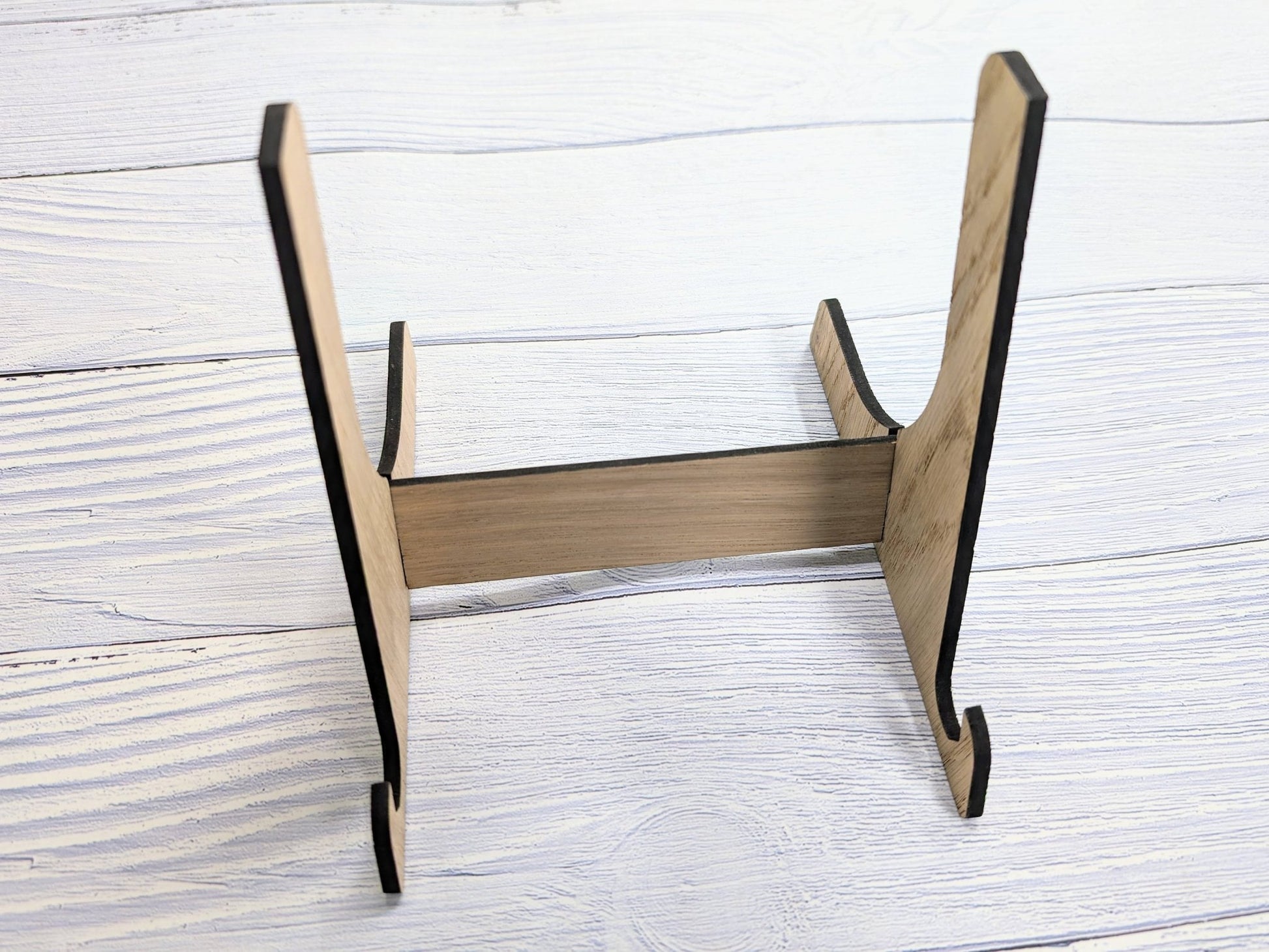 Dog Friendly Sign – Please Keep Dogs Off Furniture, Wooden Pet Rules Plaque for Home, Café, Holiday Let, Rental Cottage or B&B - CherryGroveCraft