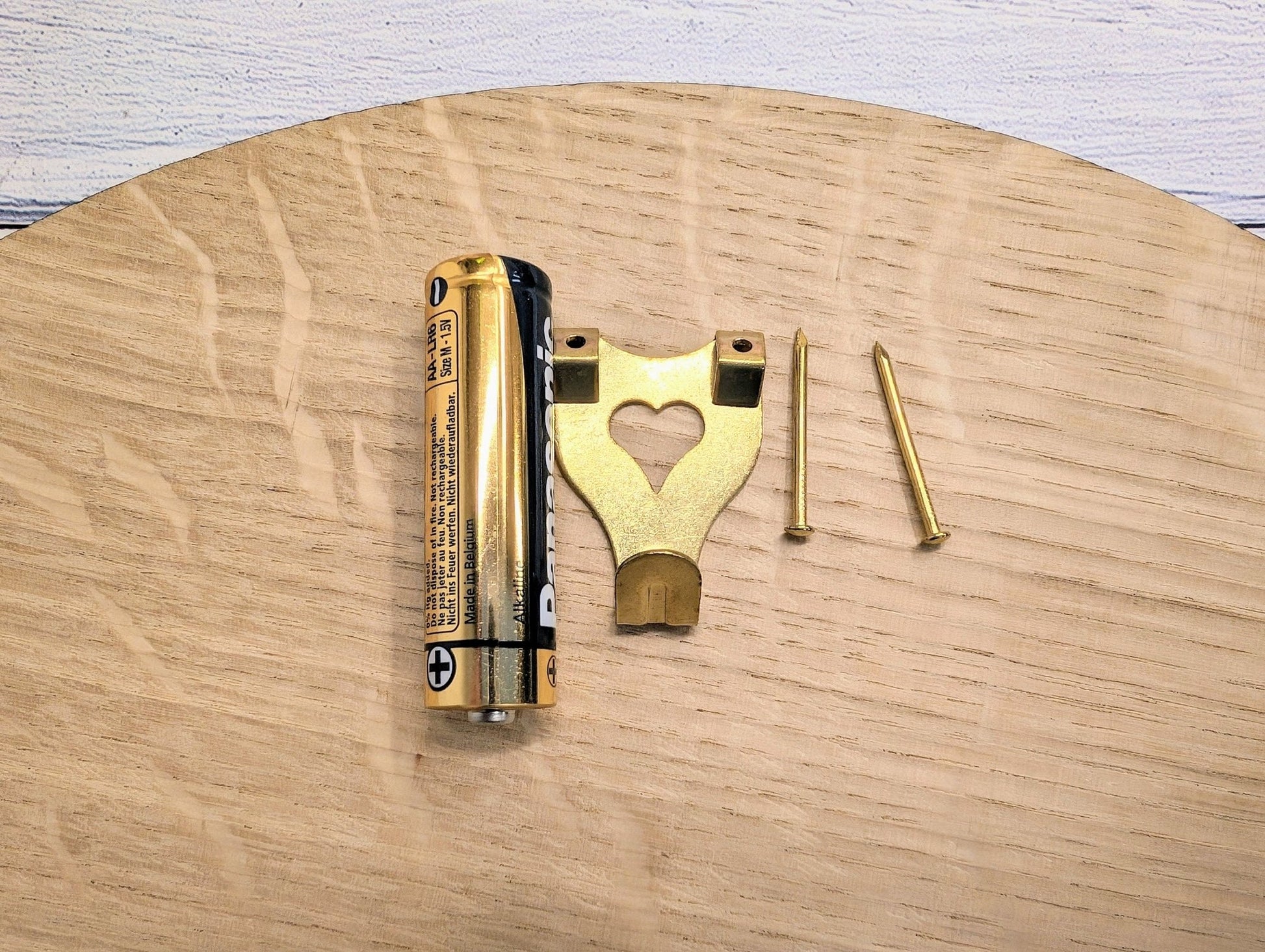 Personalised oak wall clock side profile — 4mm thick, 30cm diameter