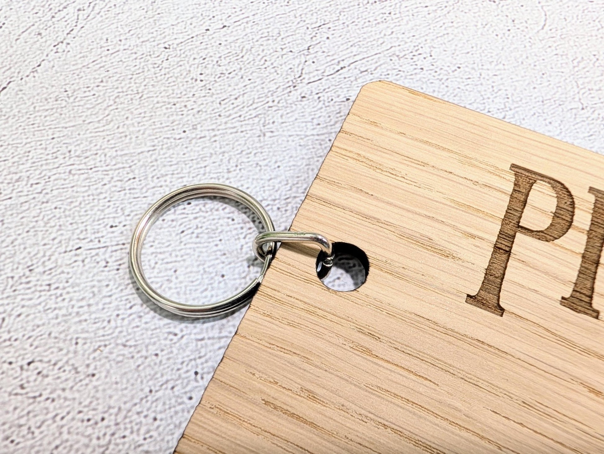 Extra - Large 200x80mm Oak Keyring with 'Please Return This Key' Message - Ideal for Important Keys or Habitual Key Losers, Eco - Friendly - CherryGroveCraft