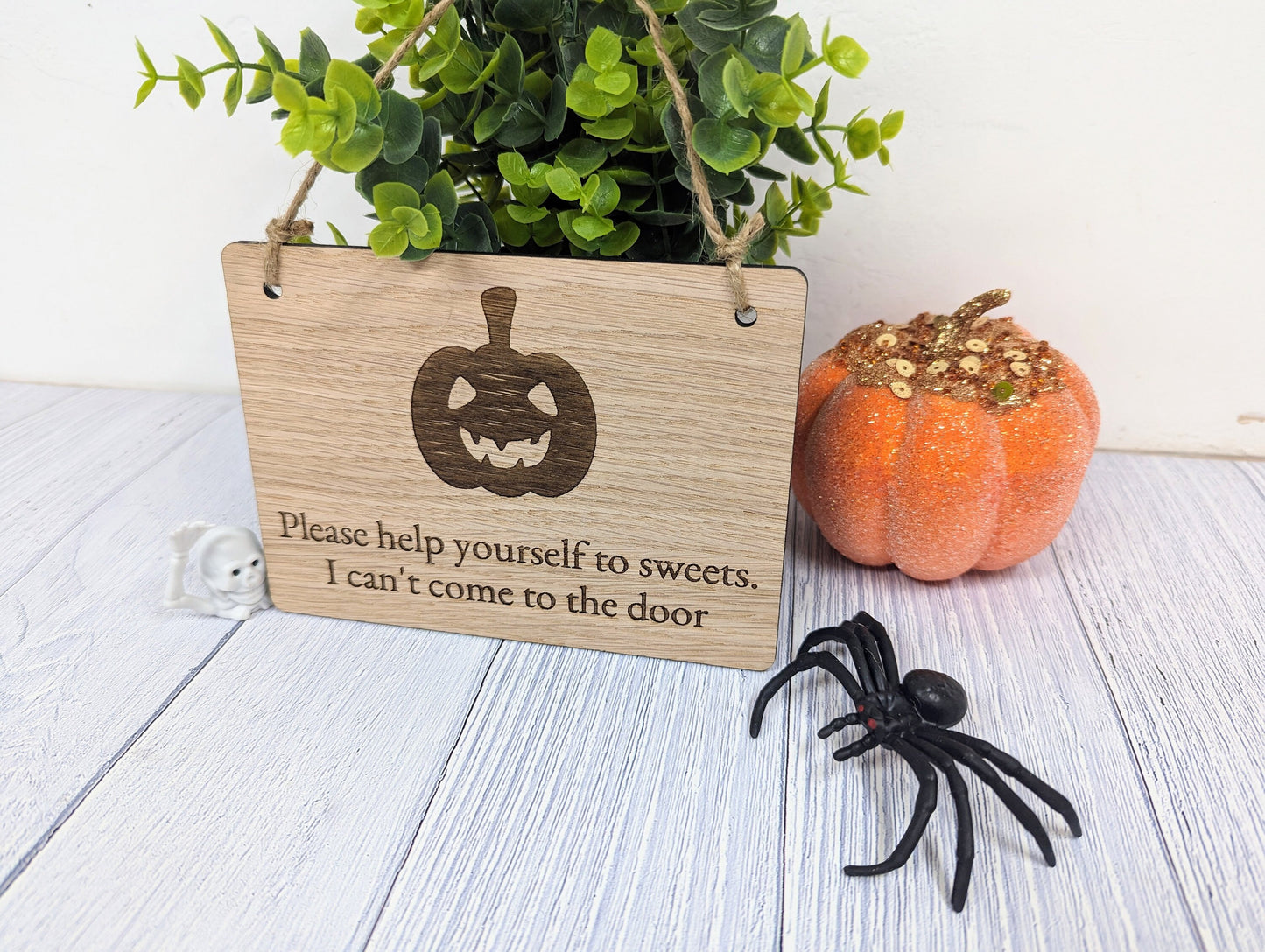 Personalised Halloween Wooden Sign with Pumpkin Design - 'Please Help Yourself to Sweets' - Ideal for Trick or Treaters