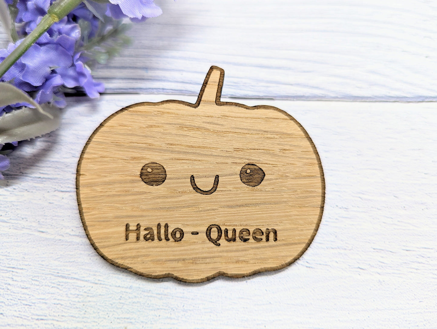 Personalised Halloween Pumpkin Badge - "Hallo-Queen" or Custom Text - Oak Veneered MDF - Spooky Season Accessory