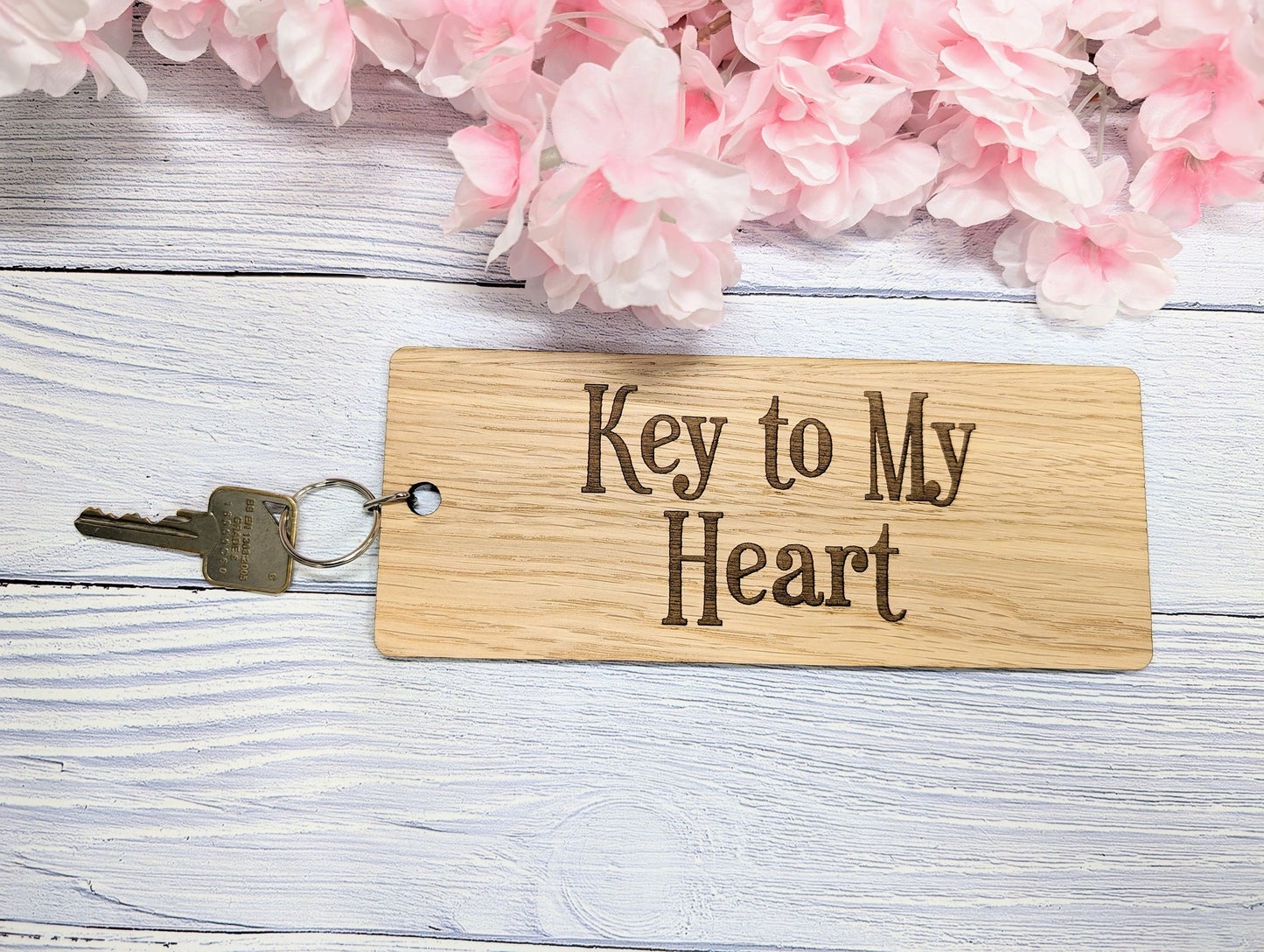 Key to my Heart - Wooden Keyring - Extra-Large 200x80mm – Romantic Oak Key Accessory, Love Gift