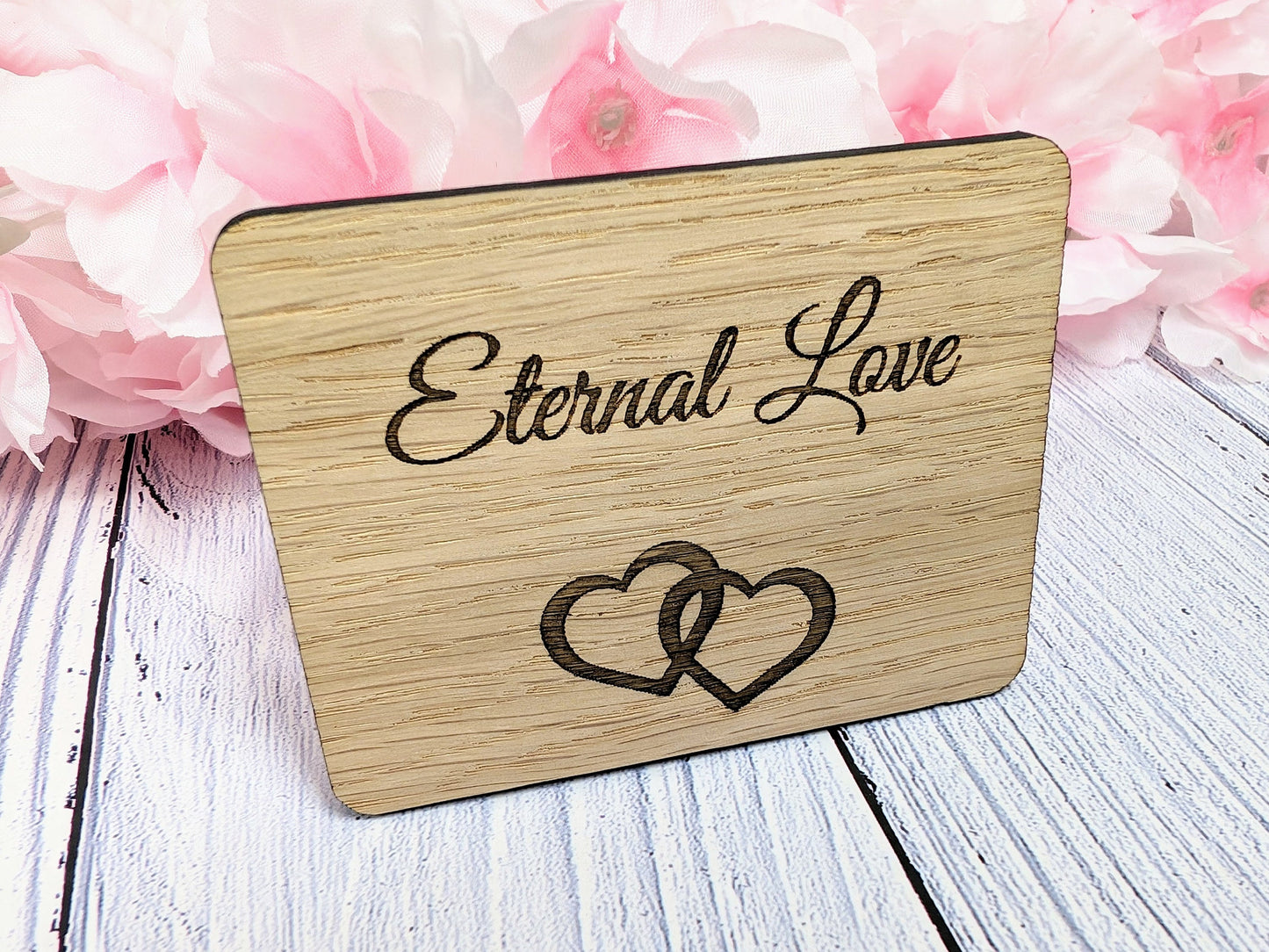 Eternal Love - Wooden Fridge Magnet with Interlocking Hearts - Romantic Gift