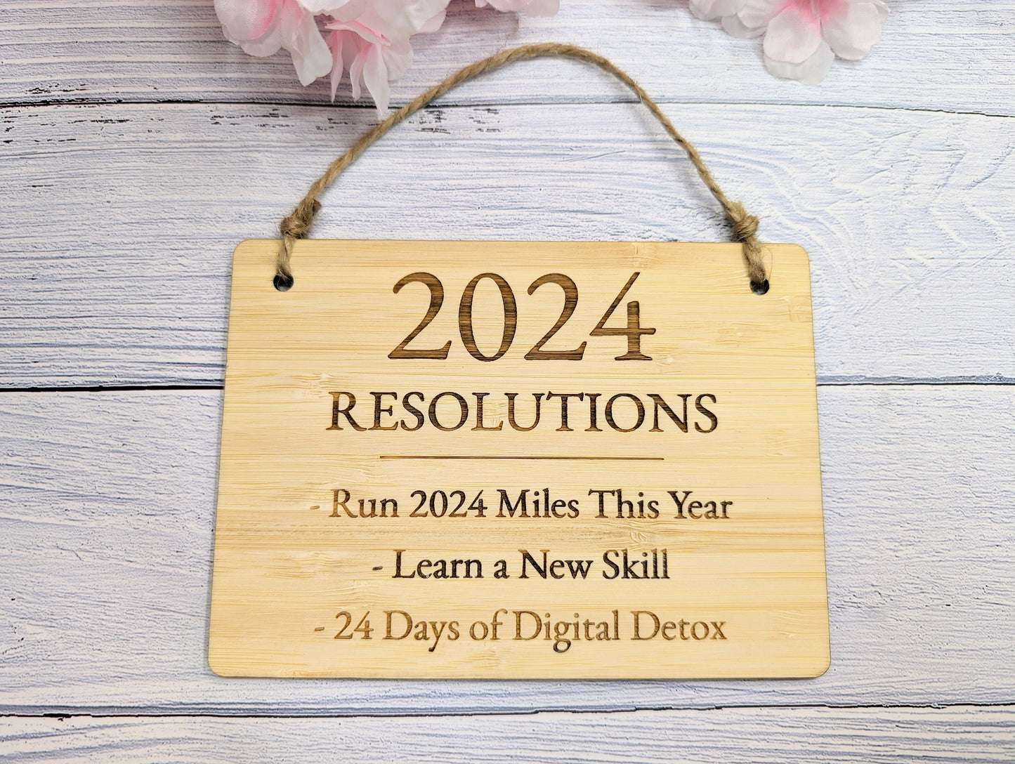 New Year's Resolution Bamboo Sign - Personalised Goals for 2024 - Oak Veneer - Up to 6 Lines of Custom Resolutions - Start Your Year Right