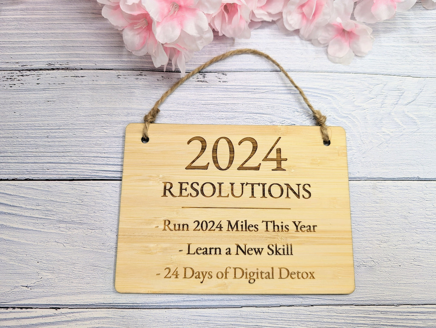 New Year's Resolution Bamboo Sign - Personalised Goals for 2024 - Oak Veneer - Up to 6 Lines of Custom Resolutions - Start Your Year Right