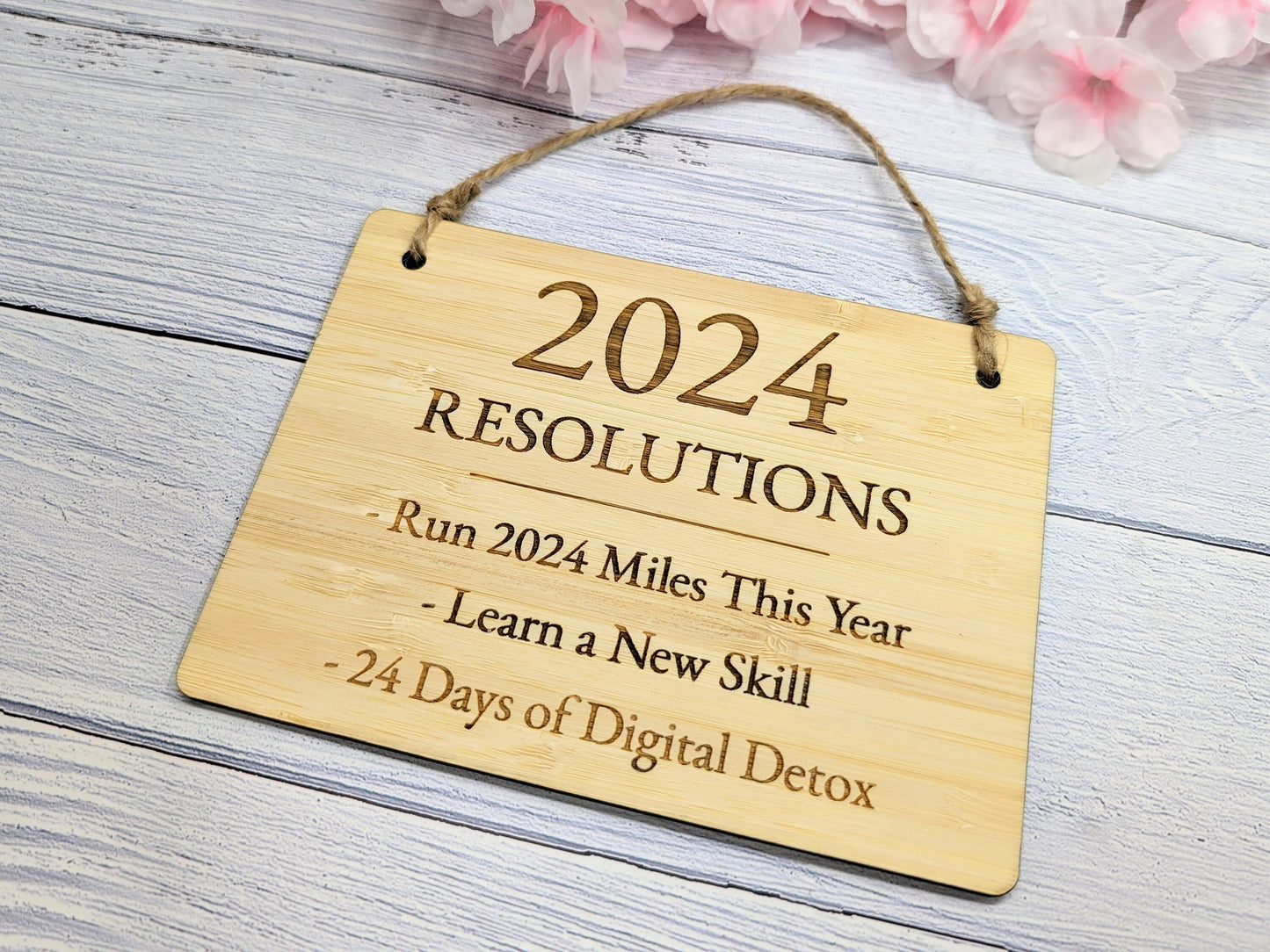 New Year's Resolution Bamboo Sign - Personalised Goals for 2024 - Oak Veneer - Up to 6 Lines of Custom Resolutions - Start Your Year Right