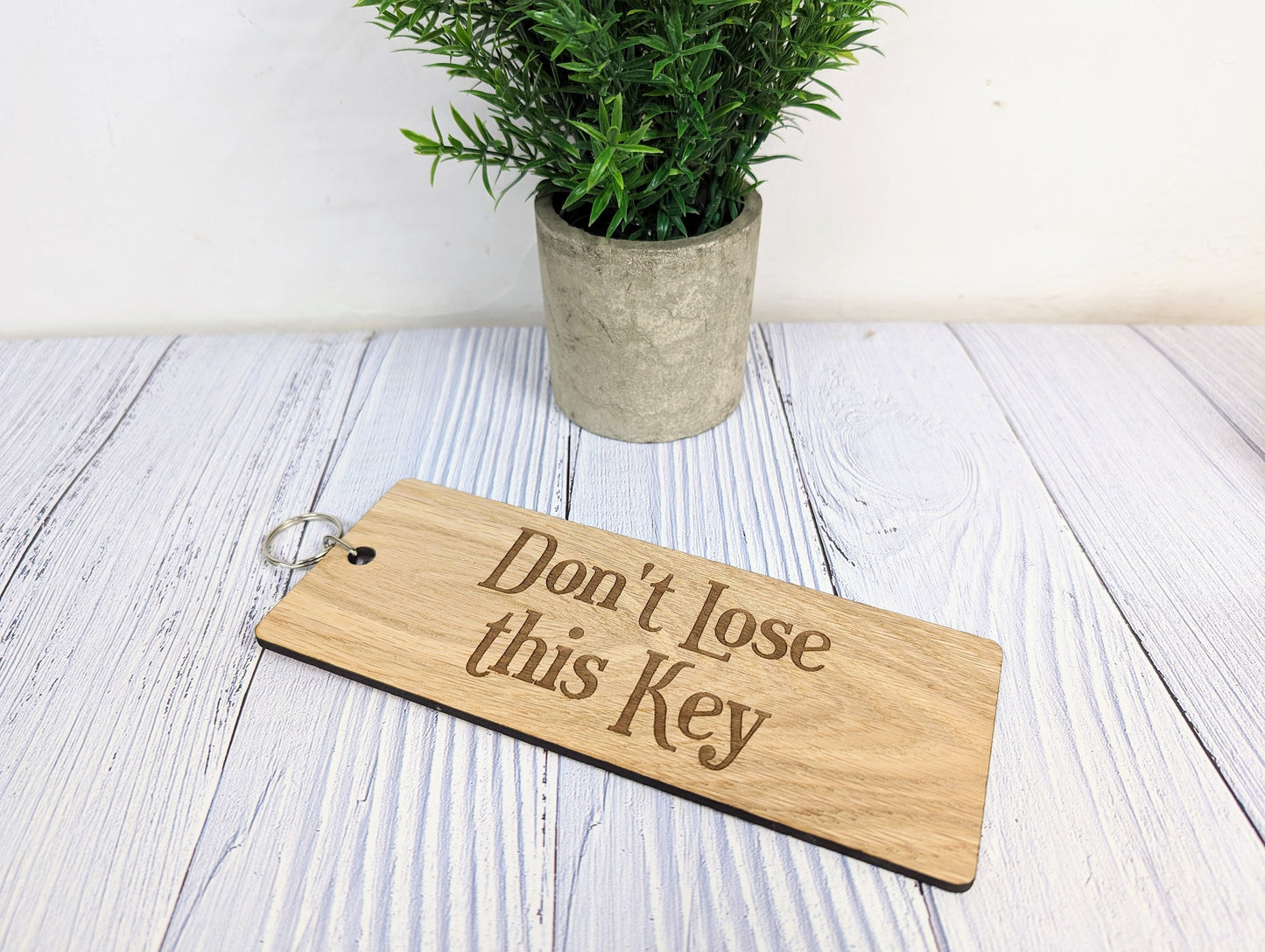 Extra-Large 200x80mm Wooden Keyring with 'Don't Lose This Key' Message - Ideal for Important Keys or Habitual Key Losers