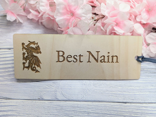 Best Nain - Welsh Dragon Engraved Wooden Bookmark