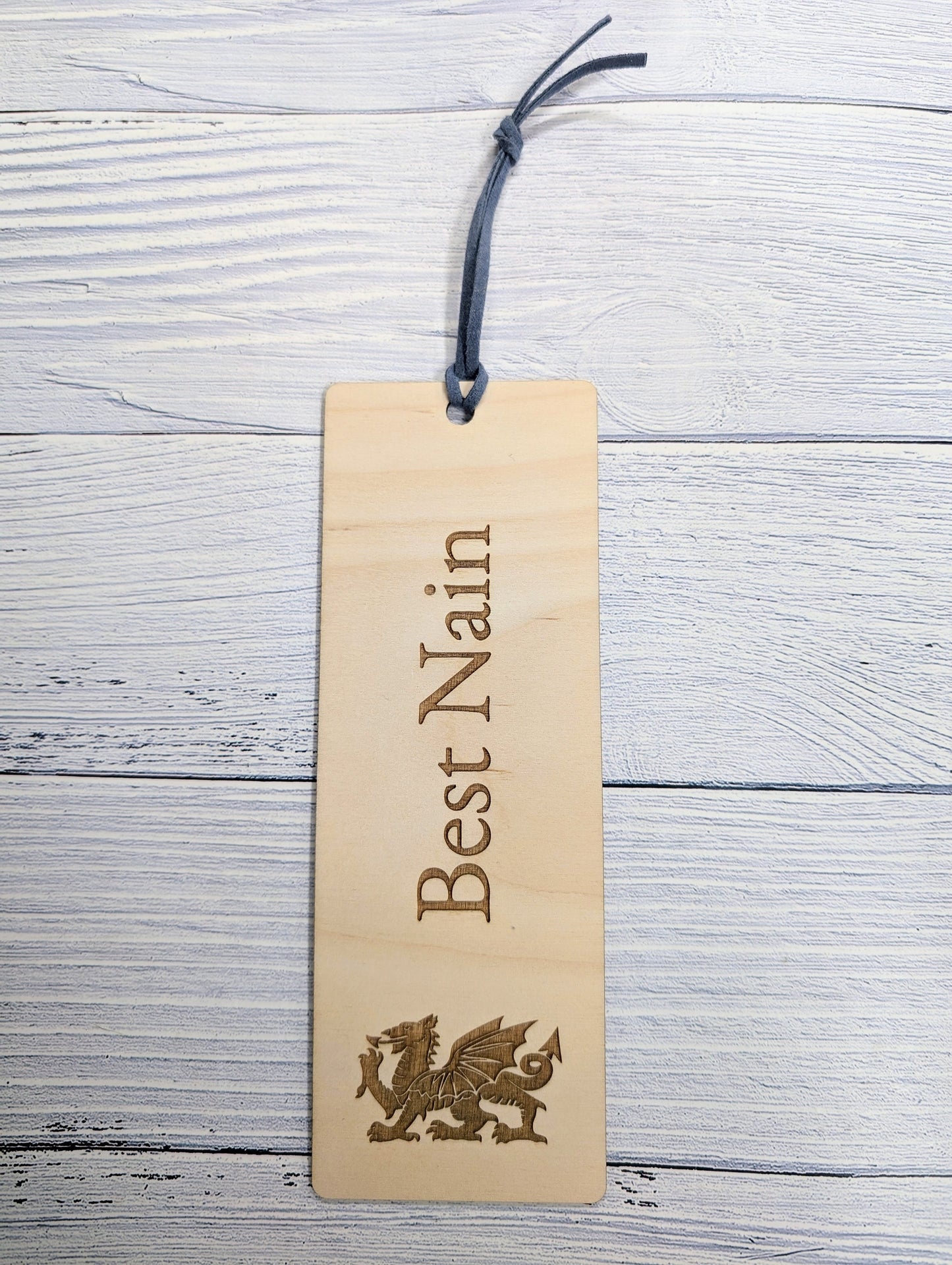 Best Nain - Welsh Dragon Engraved Wooden Bookmark