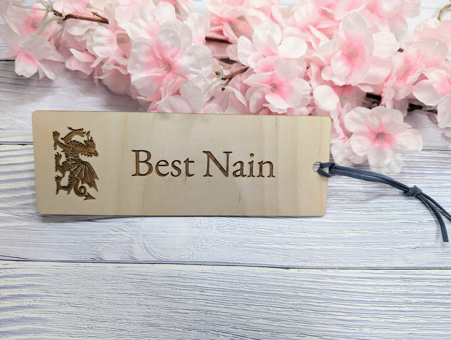 Best Nain - Welsh Dragon Engraved Wooden Bookmark