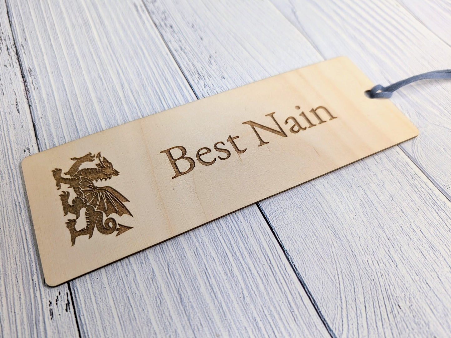 Best Nain - Welsh Dragon Engraved Wooden Bookmark