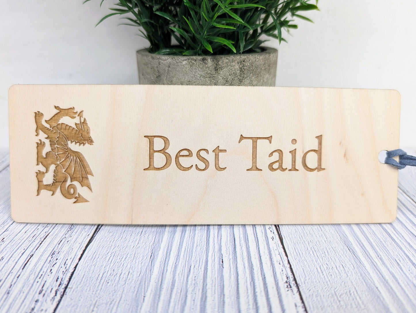 Best Taid - Welsh Dragon Engraved Wooden Bookmark