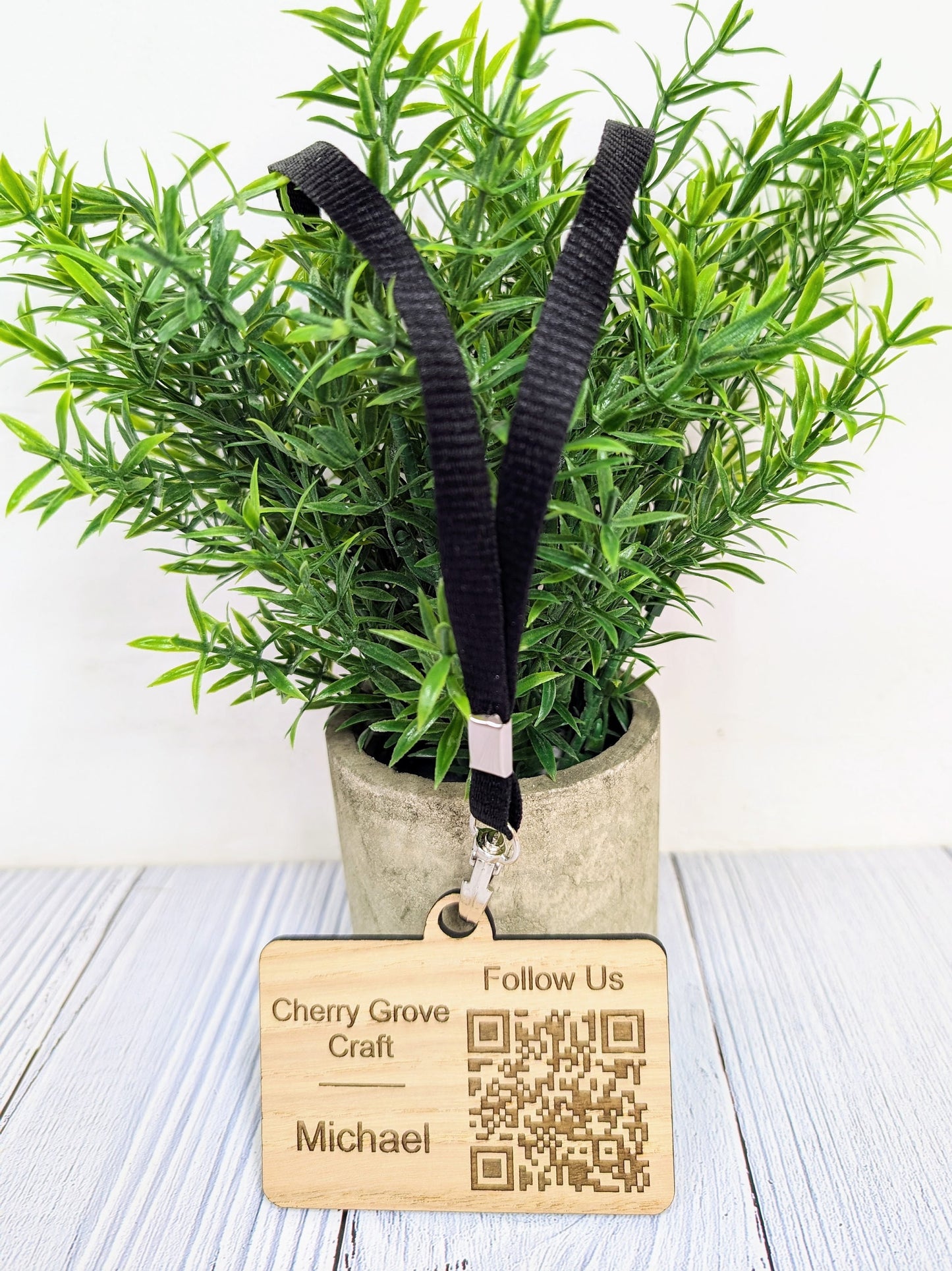 Interactive QR Code Eco-Friendly Name Badges with Eco Lanyards - Personalised Staff Name, Company Name or Logo - Event, Exhibition Badges