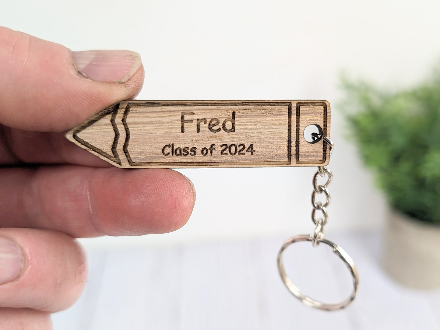 Personalised Student Pencil Keyrings, Oak School Key Chains, Students Gifts | Gifts from Teacher, End of Term, End-of-Year, Custom Names