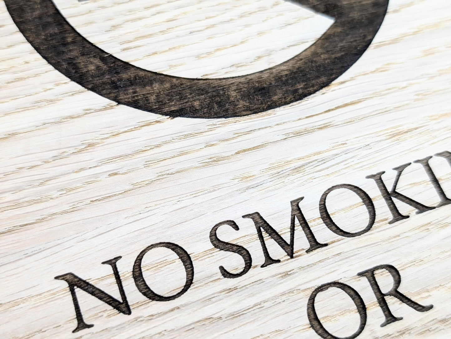 Freestanding "No Smoking or Vaping Please" Wooden Table Sign, Oak Finish, Ideal for Cafes, Restaurants & Public Spaces etc, XL Size, Signage