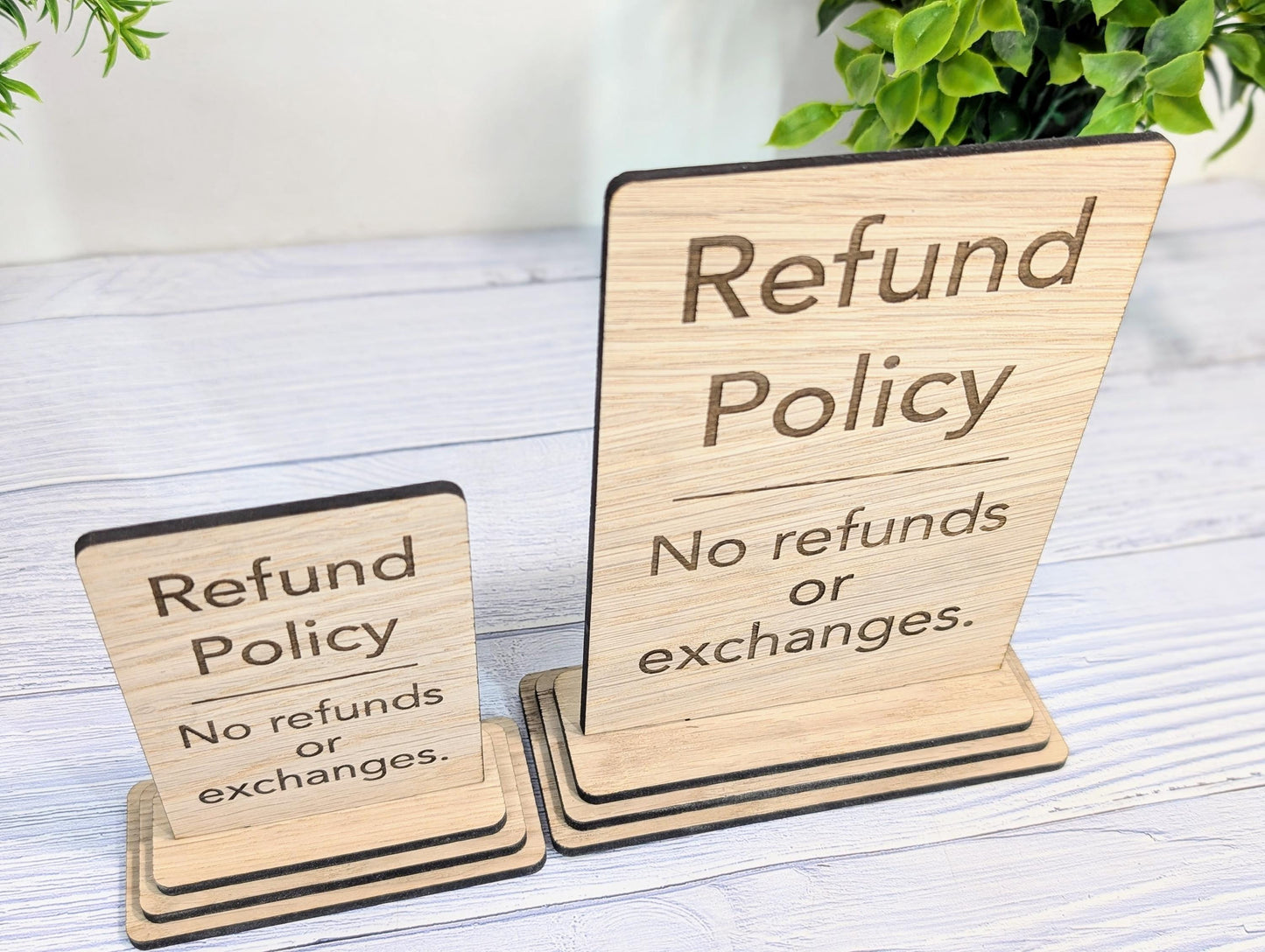 Wooden Freestanding Table Sign 'Refund Policy' - Perfect for Shops, Cafés, Markets – Available in Two Sizes - Removable Base, Shop Signage