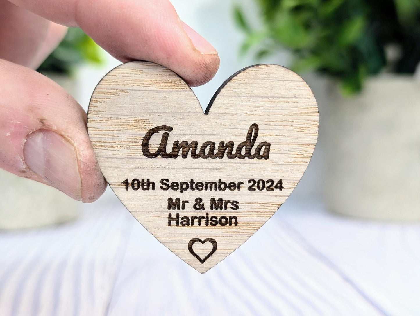 Wooden Wedding Favours, Heart Shaped | Personalised Place Names | Custom Guest Name, Date | Eco-Friendly Oak Veneer Wood Keepsakes | 2 Sizes