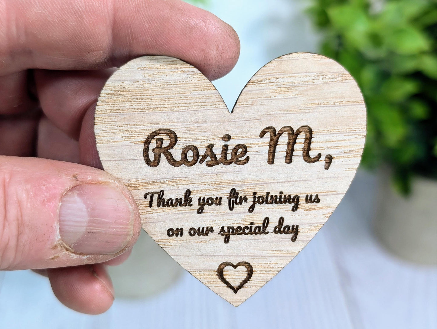 Wooden Heart Shaped Wedding Favours | 2 Sizes | Personalised Place Names | Custom Guest Name, Date | Eco-Friendly Oak Veneer Wood Keepsakes