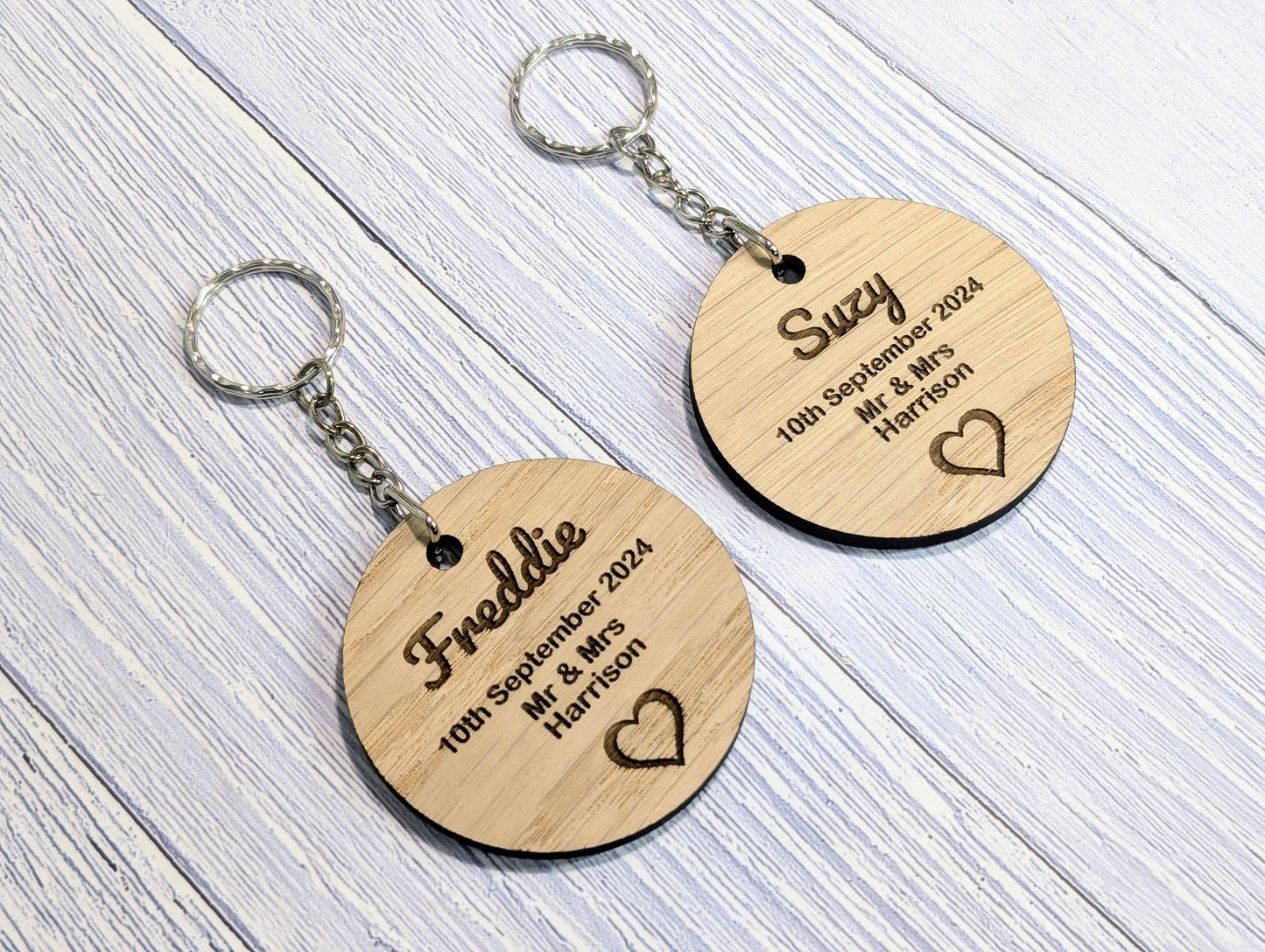 Wooden Wedding Favour Keyring | Custom Place Setting | Personalised Guest Name, Key Ring, Key Chain | Eco-Friendly Wood Keepsakes