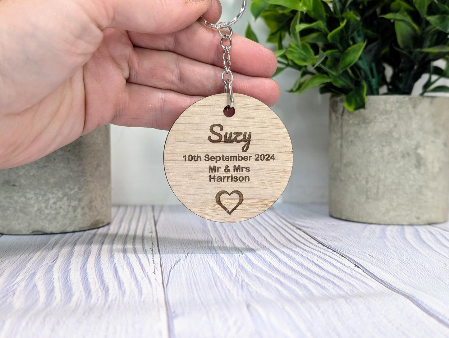 Wooden Wedding Favour Keyring | Custom Place Setting | Personalised Guest Name, Key Ring, Key Chain | Eco-Friendly Wood Keepsakes