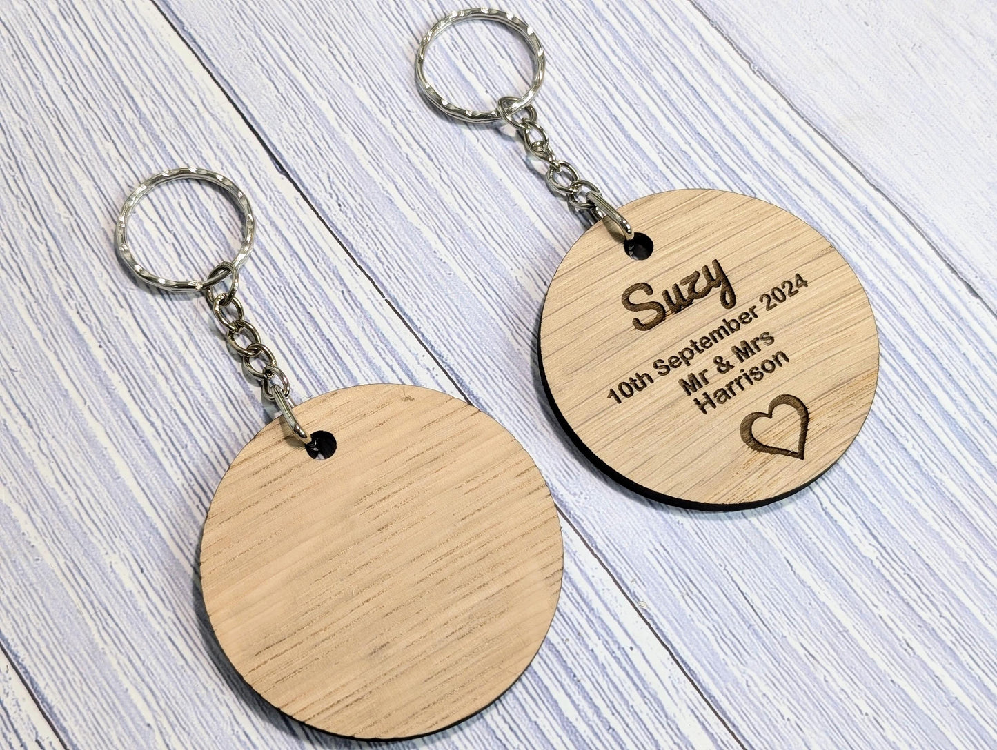 Wooden Wedding Favour Keyring | Custom Place Setting | Personalised Guest Name, Key Ring, Key Chain | Eco-Friendly Wood Keepsakes