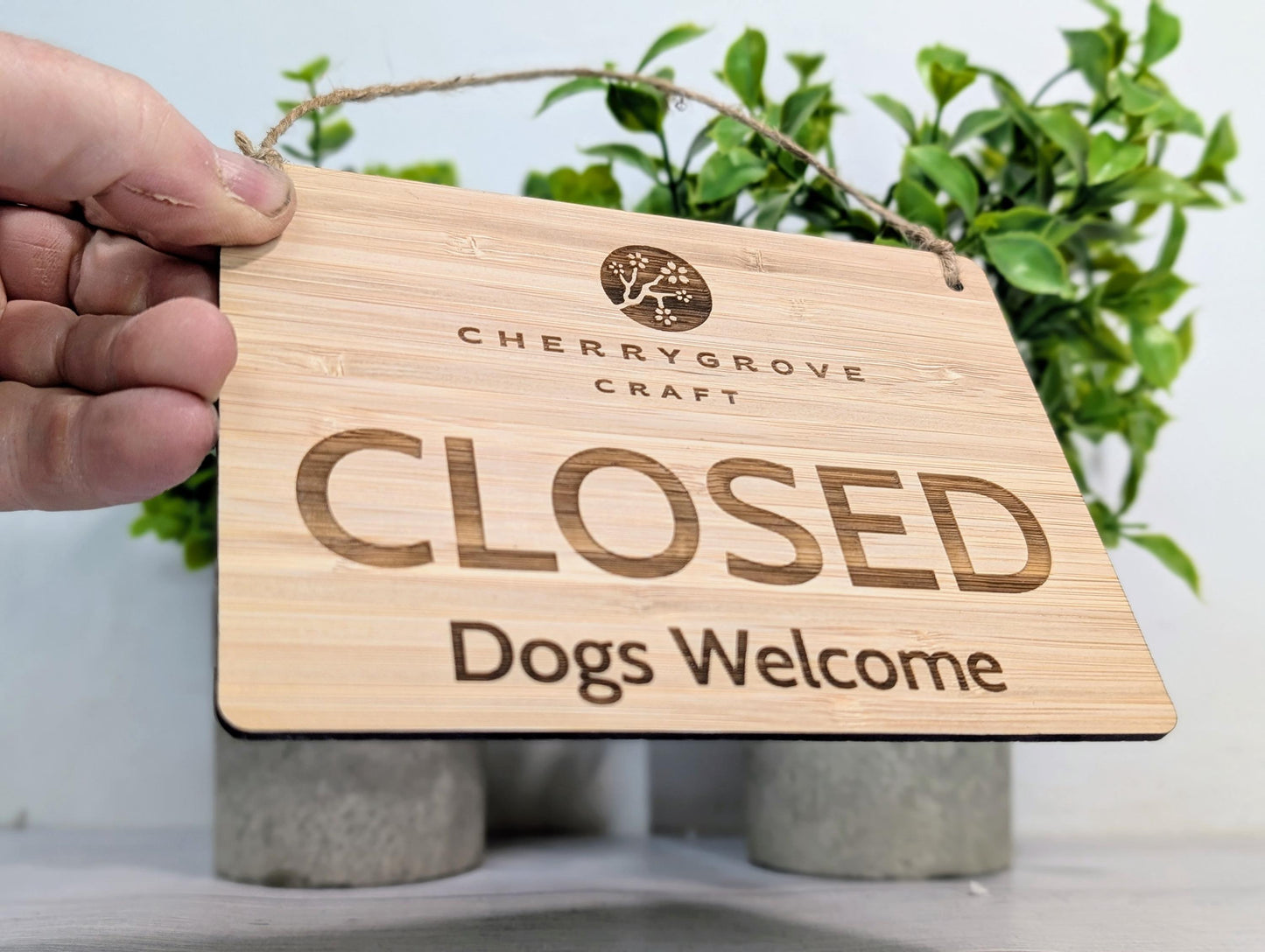 Personalised Bamboo Open and Closed Dog Friendly Sign for Business - Eco 2 Sided Veneered, Wood Signage, Sustainable Shop Door Plaque