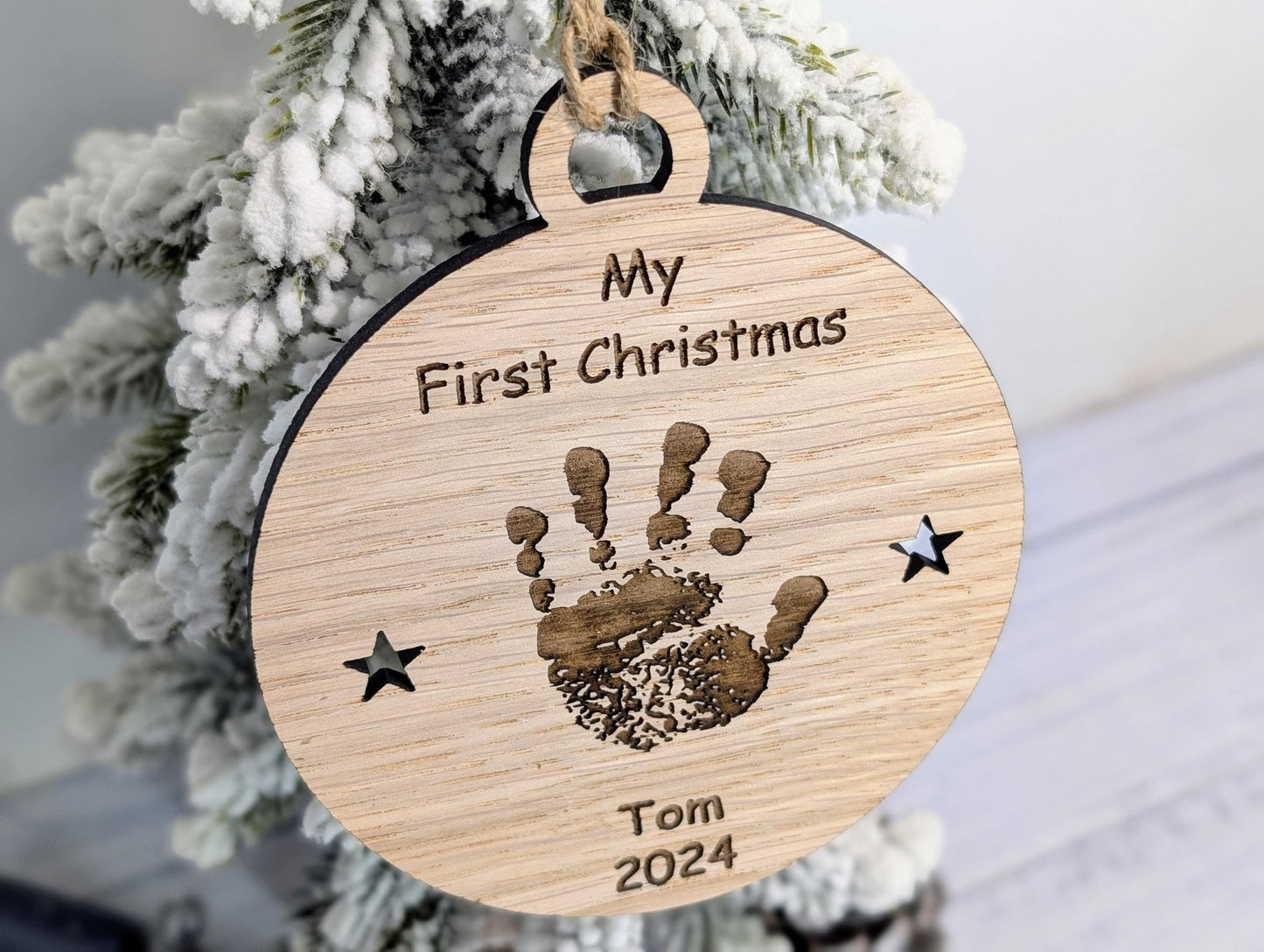 Personalised Oak Baby Handprint Bauble - Baby’s First Christmas Ornament - Custom Baby Keepsake New Parents - Oak Wood Christmas Decoration