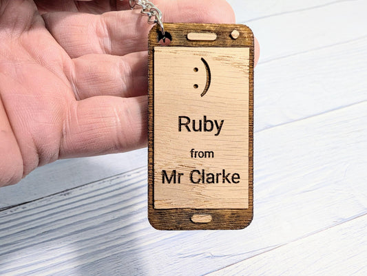 Personalised Student Keyring – Teacher Gift for Class, Smiley Design, Mobile Phone Shape, End of Term Keepsake
