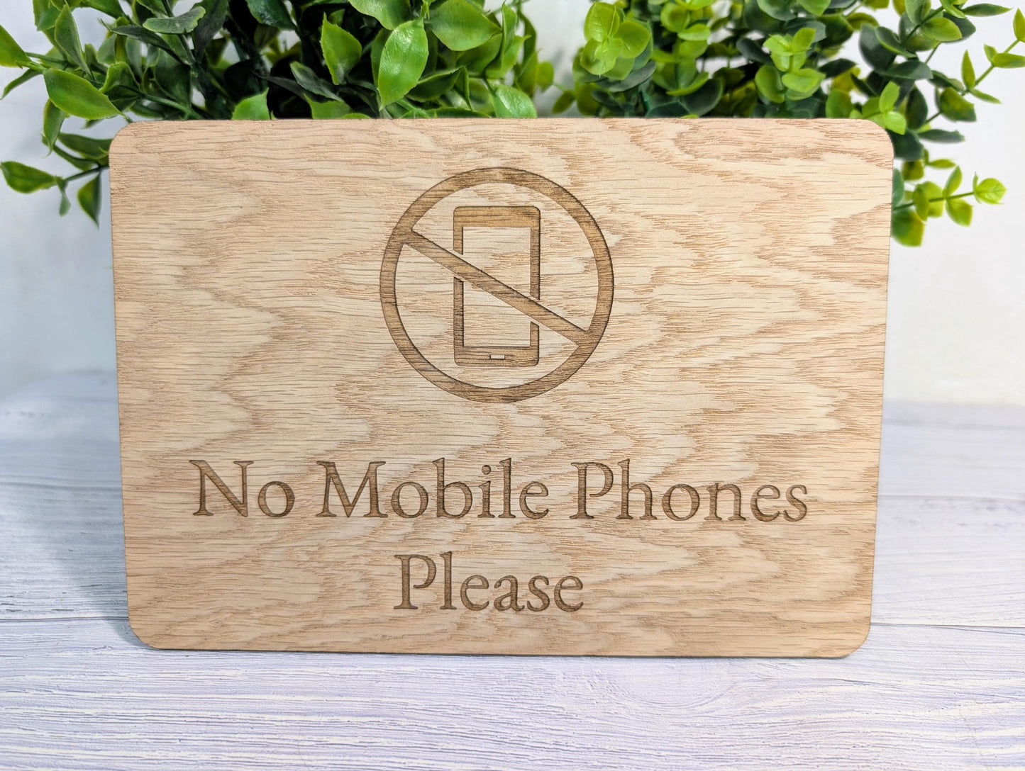 No Mobile Phones Sign – Wooden Oak Veneer Plaque – Freestanding No Phones Sign for Shops & Cafés – Optional Counter Stand