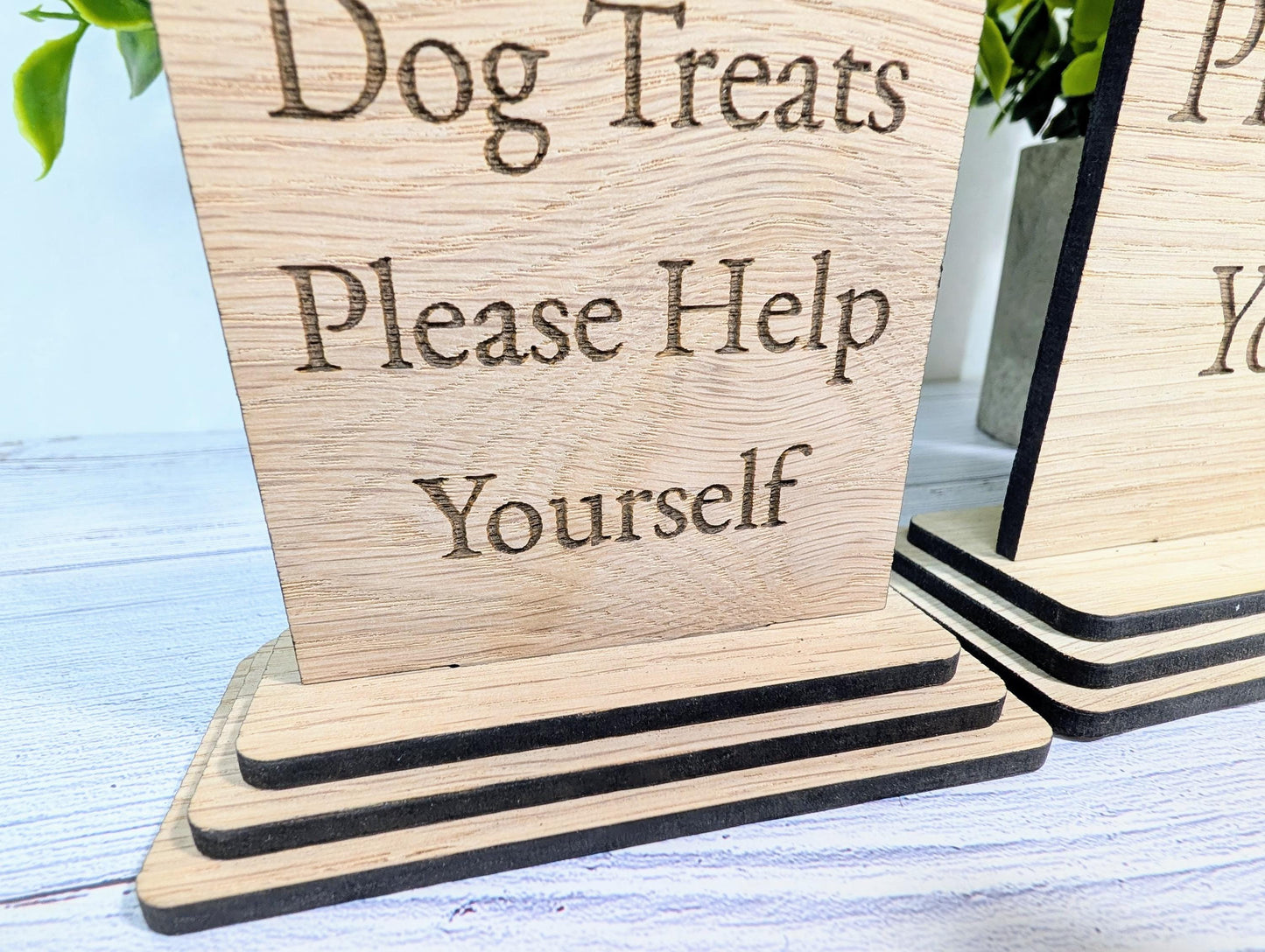 Dog Treats Sign – Freestanding Wooden Pet Treat Station, Cute Engraved Dog Design, Rustic Home, Pub & Café Decor, Sustainable Oak Finish