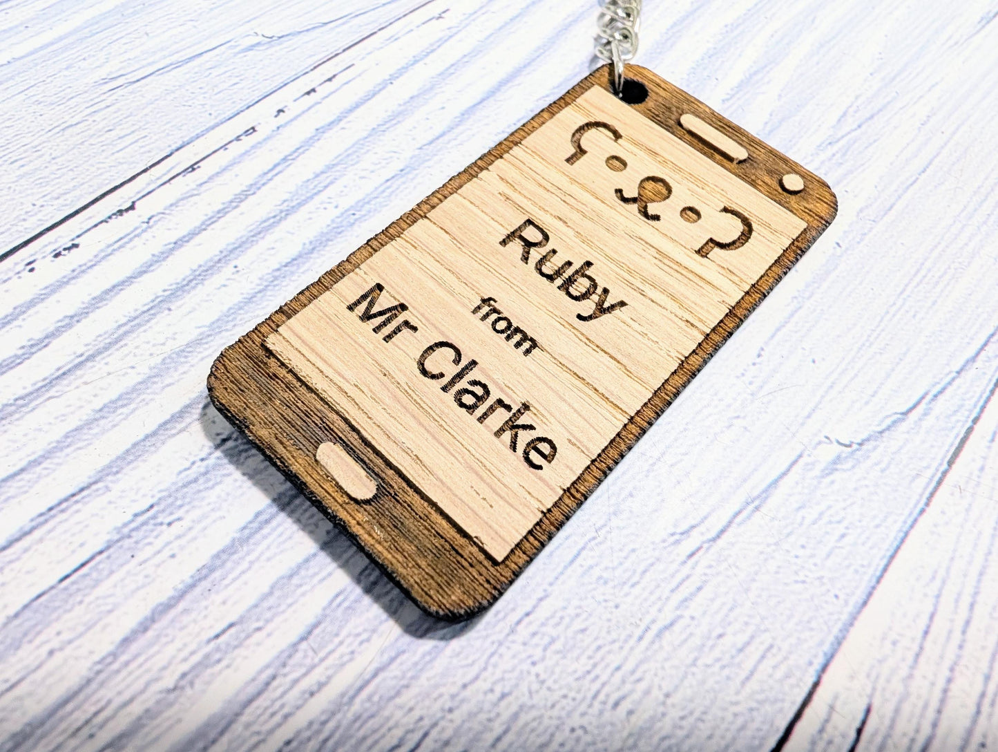 Personalised Student Keyring – Teacher Gift for Class, Cute Teddy Bear Design, Mobile Phone Shape, End of Term Keepsake