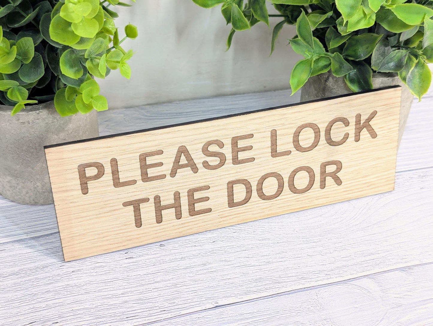 Personalised Oak Door Sign – Please Lock The Door or Custom Text | Wooden Plaque for Bathroom, Office or Shed | 4 Sizes – Eco Gift