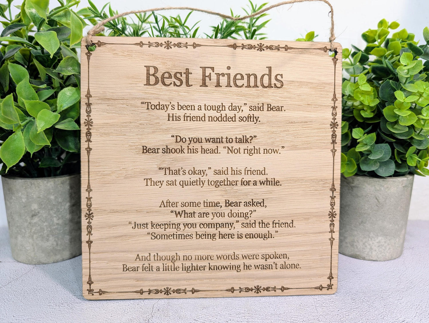 Best Friends Wooden Quote Plaque – Comforting Friendship Sign, Handmade Oak Veneer Gift, Rustic Eco-Friendly