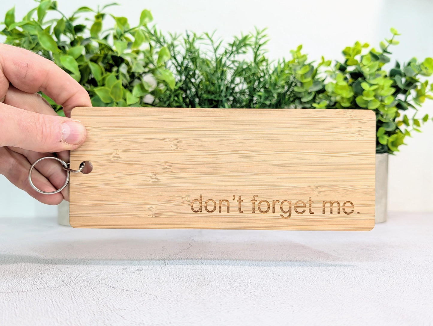 Don’t Forget Me Keyring – Extra Large 200×80mm Bamboo Wooden Key Tag, Engraved Eco Key Fob for Hotels, Offices & Homes, Handmade in Wales