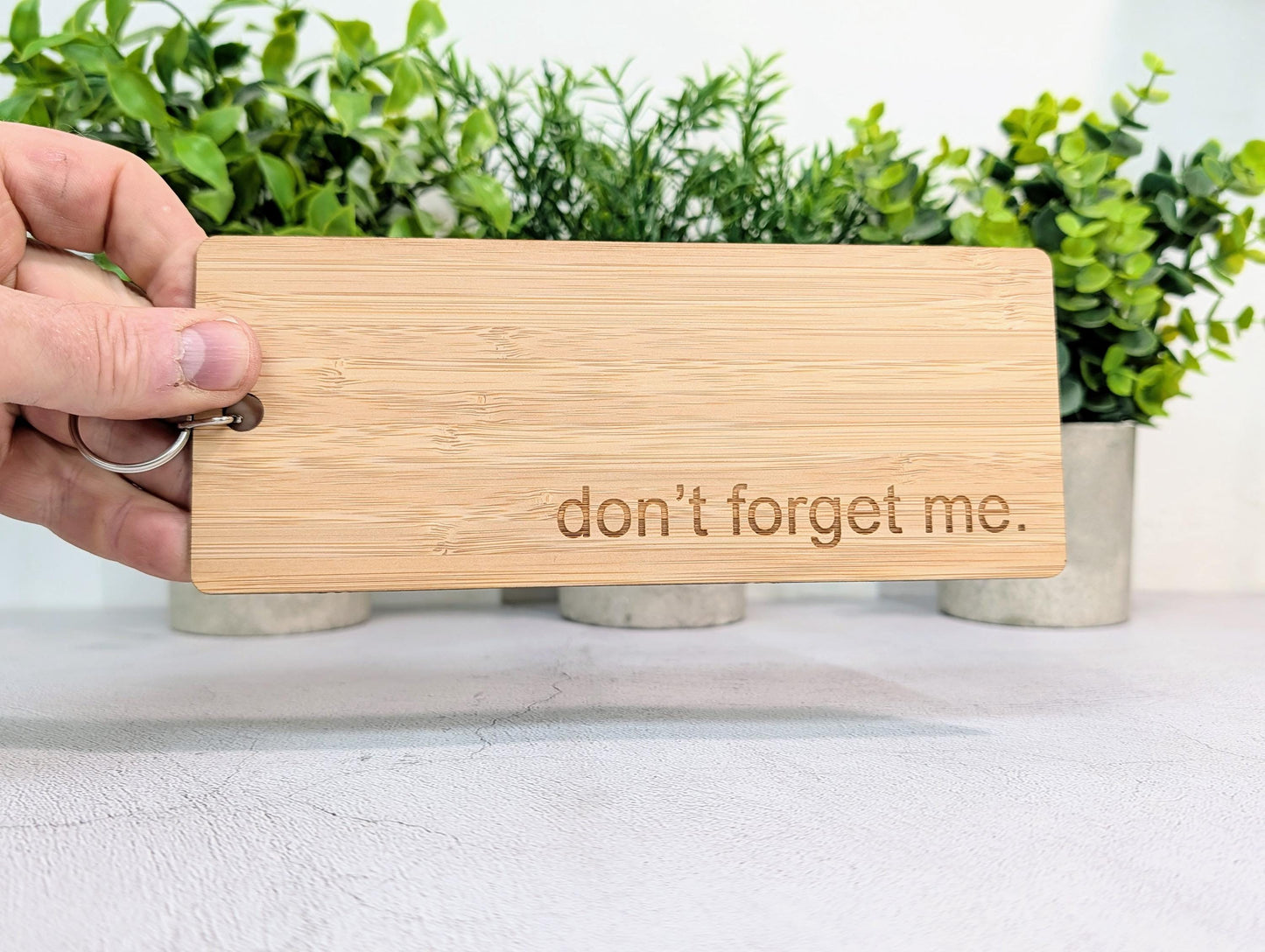 Don’t Forget Me Keyring – Extra Large 200×80mm Bamboo Wooden Key Tag, Engraved Eco Key Fob for Hotels, Offices & Homes, Handmade in Wales