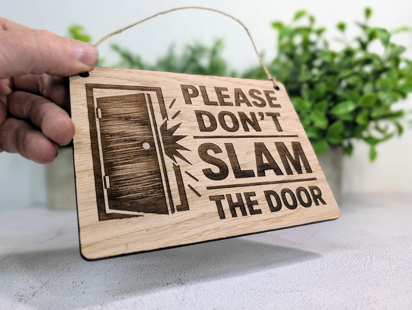 Door Icon Don't Slam the Door sign on bedroom door, illustrated icon