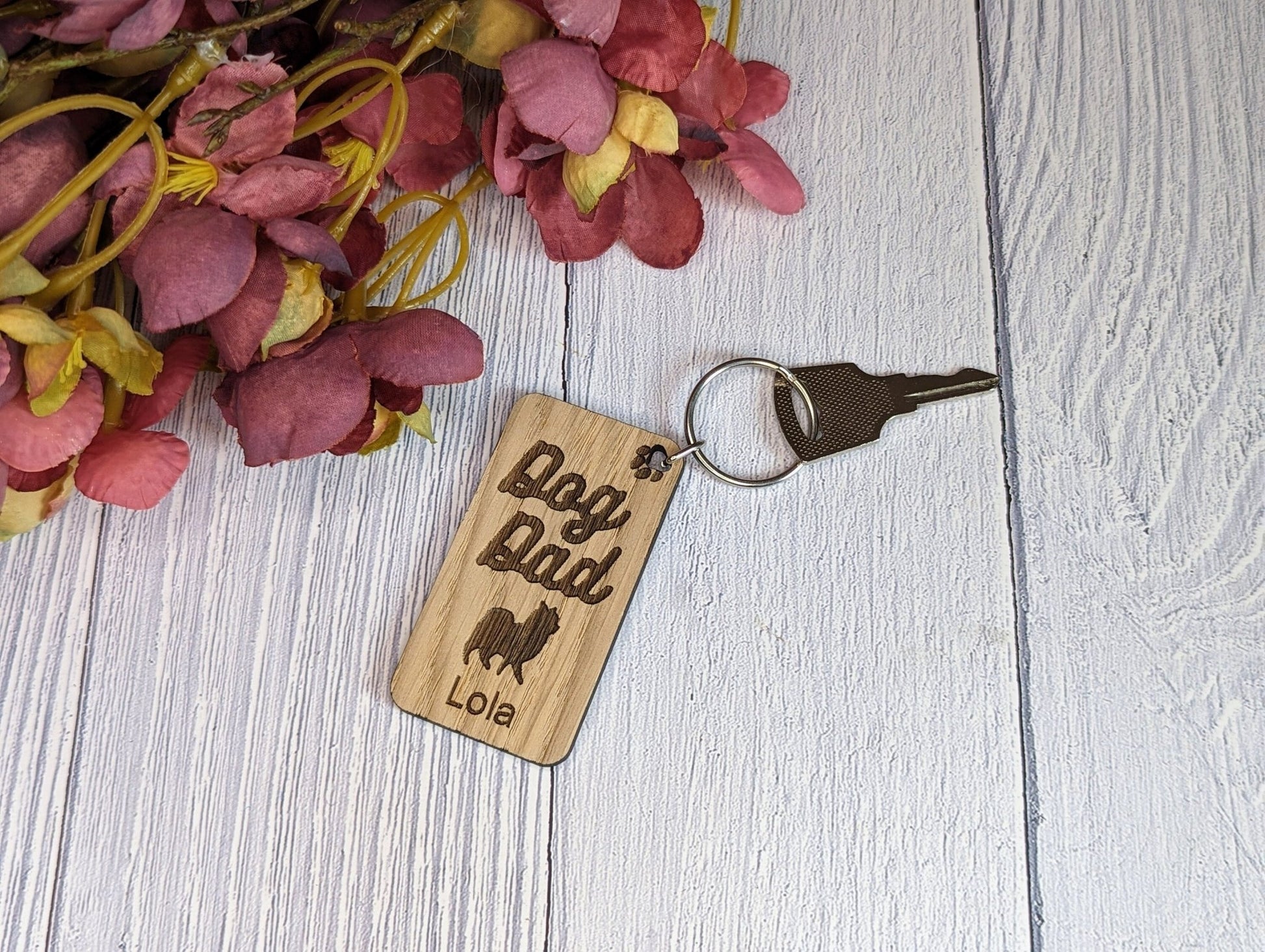 Personalised Pomeranian Dog Dad Wooden Keyring | Oak Dog Keychain | Gift For Pomeranian Parent | Doggy Key Tag Gift - CherryGroveCraft